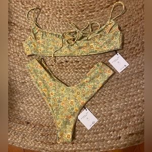 Skatie cheeky floral swimsuit - XL top and L bottom